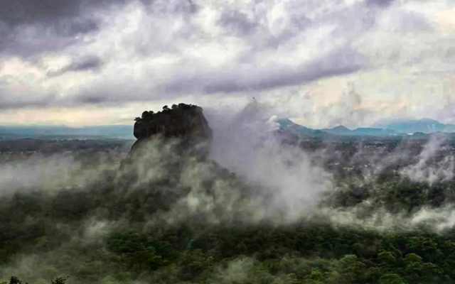 The Rock View Homestay Sigiriya