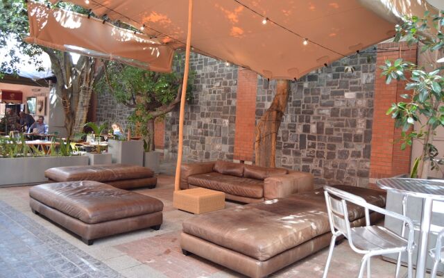 Rockwell Luxury Apartments