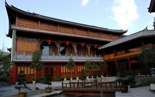 Lijiang Golden Path Hospitality