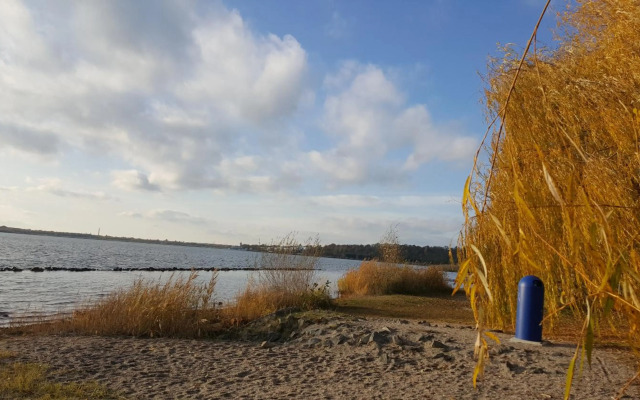 Pool & Lake Holiday Home
