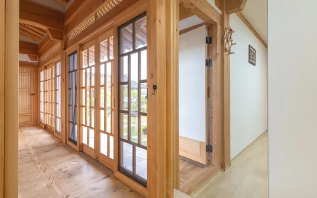 Gyeongju Wadamjung Hanok Pension