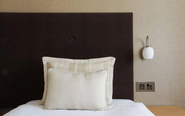 WOW Airport Hotel