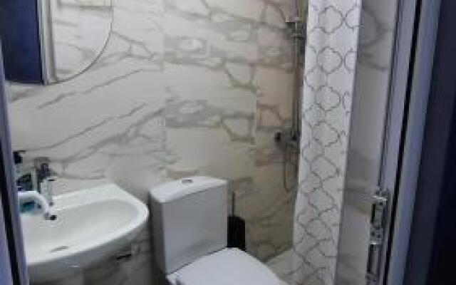 Makos Guest House