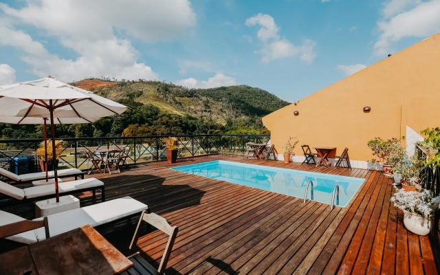 Kastel Itaipava Centro Hotel