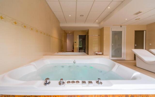 Rosaleda Del Mijares