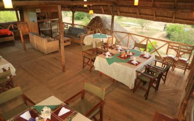 Engiri Game Lodge and Campsite