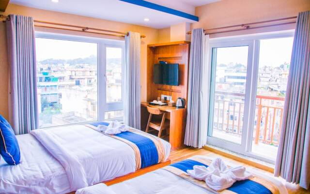 Himalayan Suite Hotel