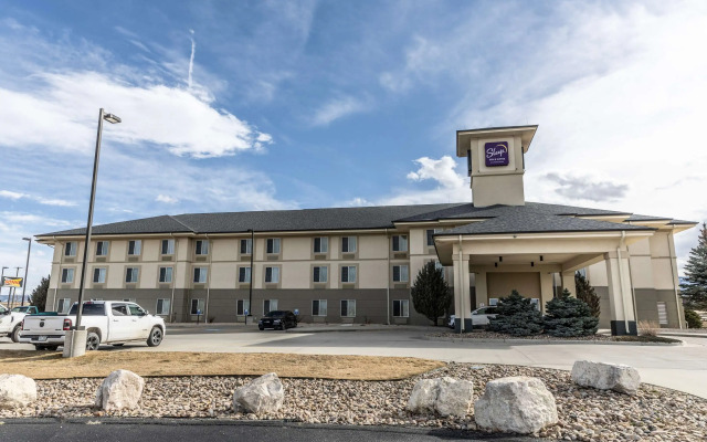 Sleep Inn & Suites Evansville - Casper