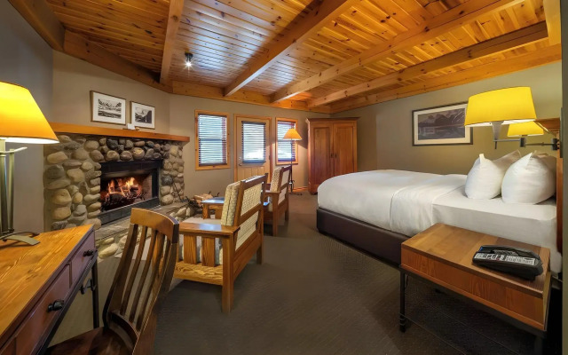Buffalo Mountain Lodge
