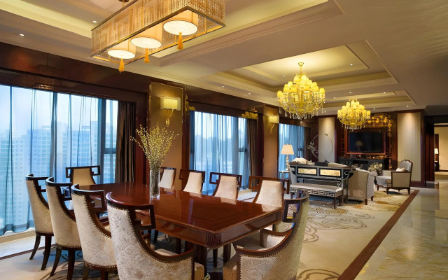 Slater International Hotel