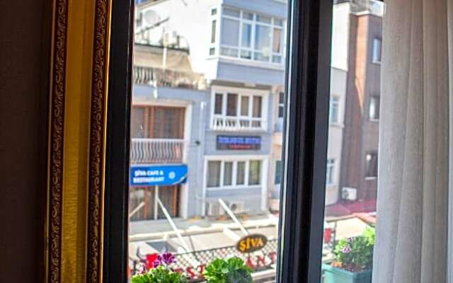 Blue Zerzevan Konak Hotel