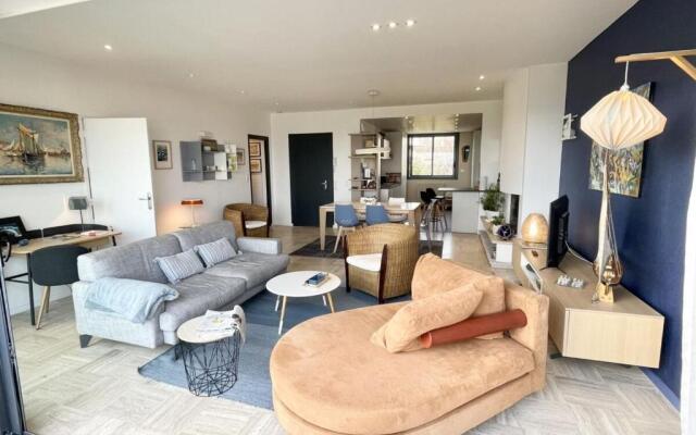 LUXURY T3 neuf de standing Front de mer vue 180