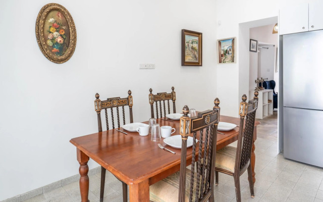 To Hani - Kamara Maisonette