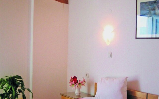Brati Beach Hotel