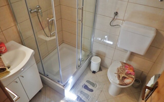 Apartments Lilly BY THE SEA