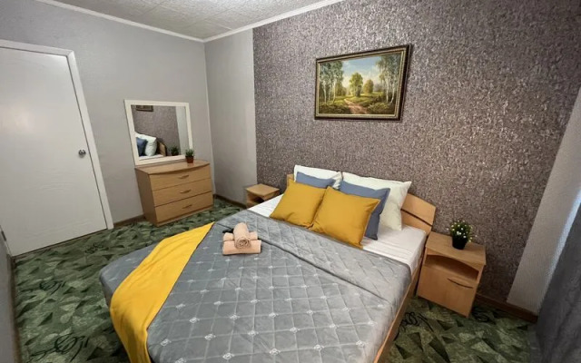 Диван и Чемодан на пр-кте Красный, 94/1