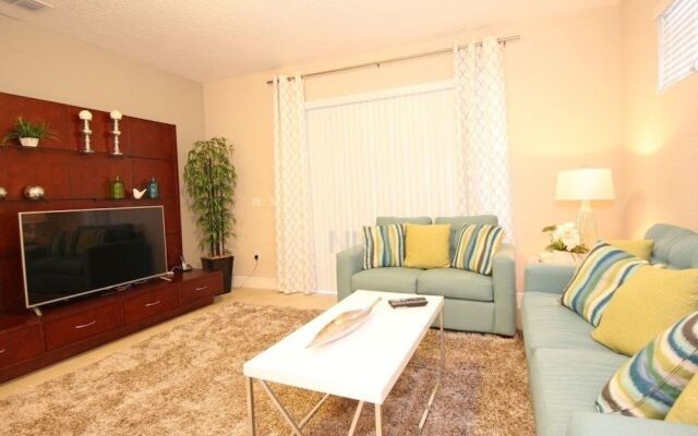 5 Bedrooms Vacation Homes by RedAwning