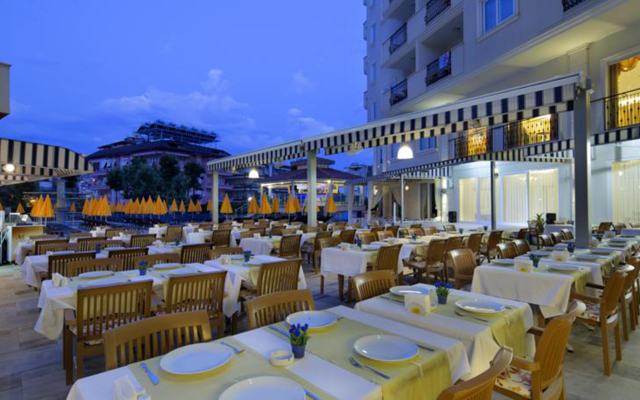 Villa Sunflower Hotel