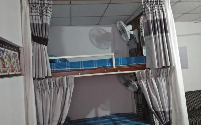 Kingfisher Family Guest & Hostel