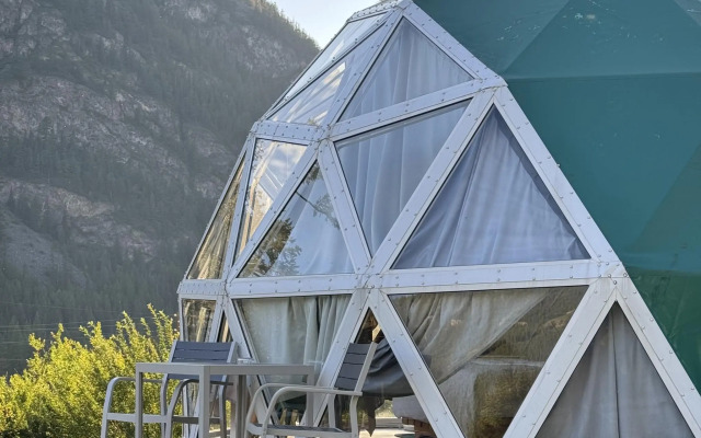 Зелёный колобок