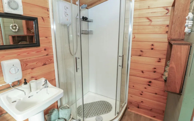Mill Cabin Denant