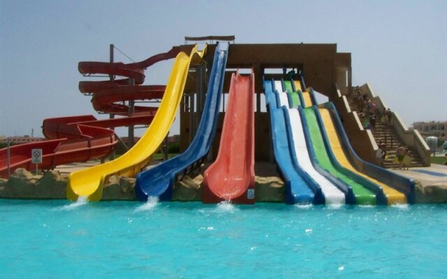 Tirana Aqua Park Resort