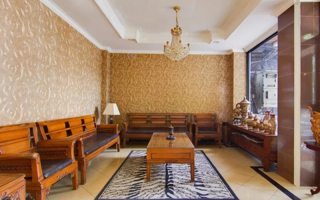 OYO 3793 Cihampelas Hotel 2