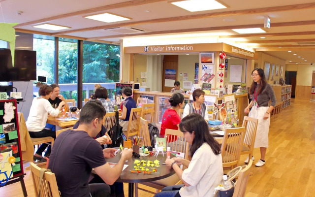 NARA Visitor Center & Inn