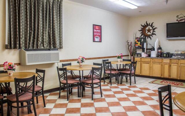 Econo Lodge Kent - Akron West