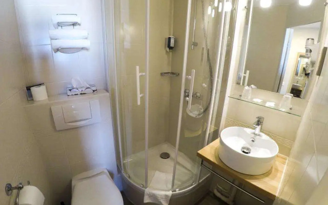 Brit Hotel Le Kerodet