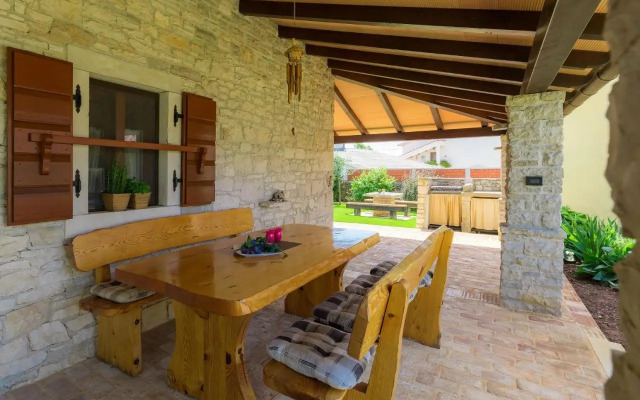 Holiday Home In Zminj