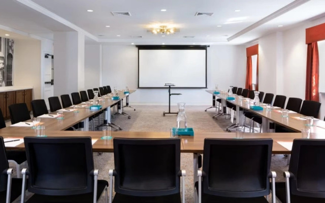 Hotel Indigo Baltimore Downtown by IHG