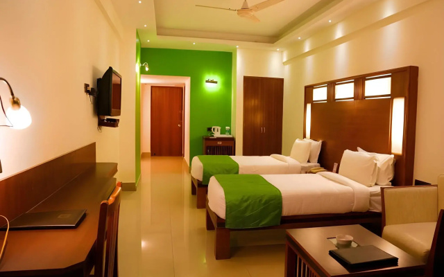 Inderlok Hotel