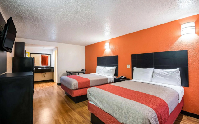 Motel 6 Houston, TX - Brookhollow