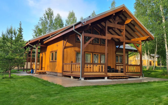 Дом В2 на базе отдыха Новинки Парк