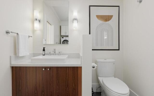 Stunning 3 Bedroom Secondary Suite N Van