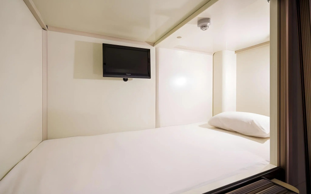 Capsule Hotel CUBE – Guest Rooms – Hiroshima
