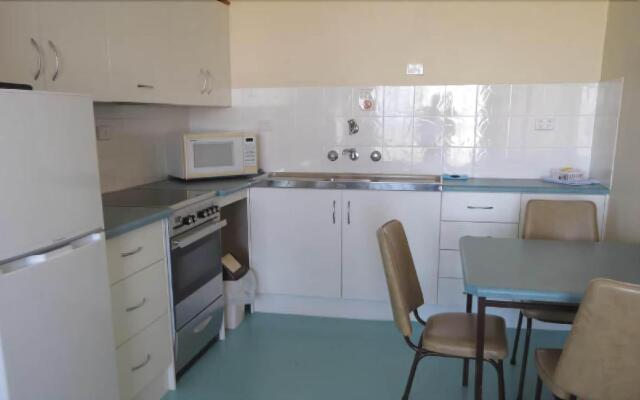 Stansbury Holiday Motel