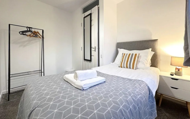 Deals 6BR House Contractor Group Stay Clayton