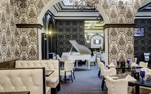 The Richmond Hotel Best Western Premier Collection