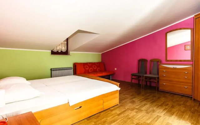 Apartments & Rooms Iva