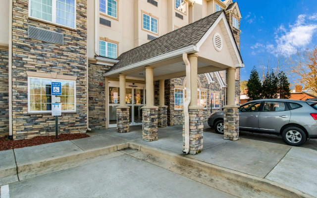 Motel 6 Canton, GA