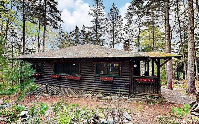 43 Crooked Pine Cabin 5 Bedrooms 2 Bathrooms Cabin