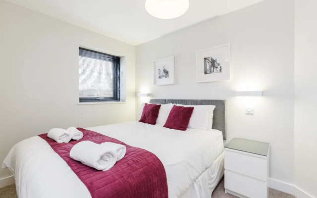Roomspace Apartments -New Manor House