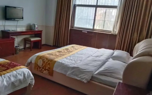 XinYuHaoHotel（formerlyOrientalPearlHotel）