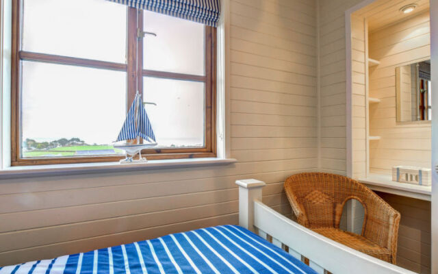 Holiday Home Uwch y Castell