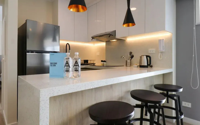 w Brilliant 2BR in the Heart of Barranco