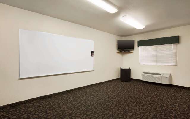 Travelodge by Wyndham Pecos