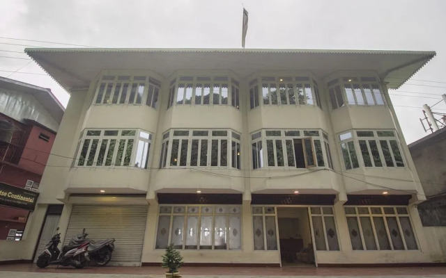 OYO 22038 Hotel Taktse Continental And Spa