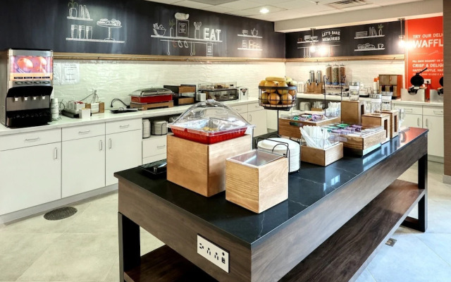 Hampton Inn & Suites Parsippany/North